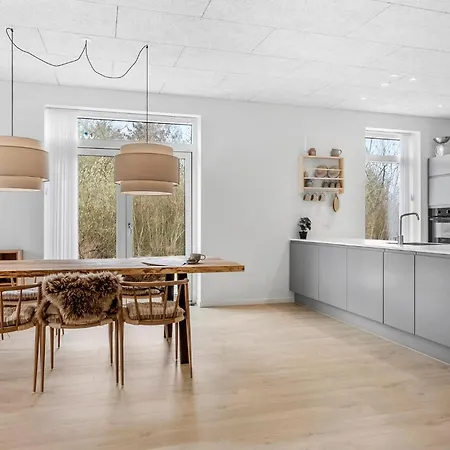 3 Bedroom Lovely In Ebeltoft