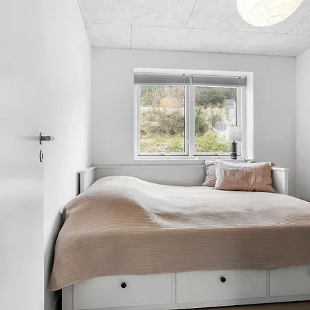 3 Bedroom Lovely In בית נופש
