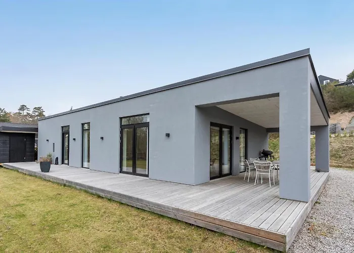 3 Bedroom Lovely In * אבלטופט