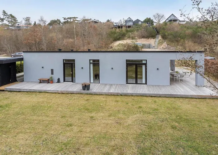 3 Bedroom Lovely In בית נופש